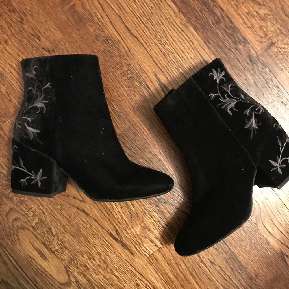 Velvet embellished black booties